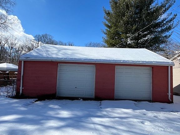 3rd image of 1217 Forest Ave