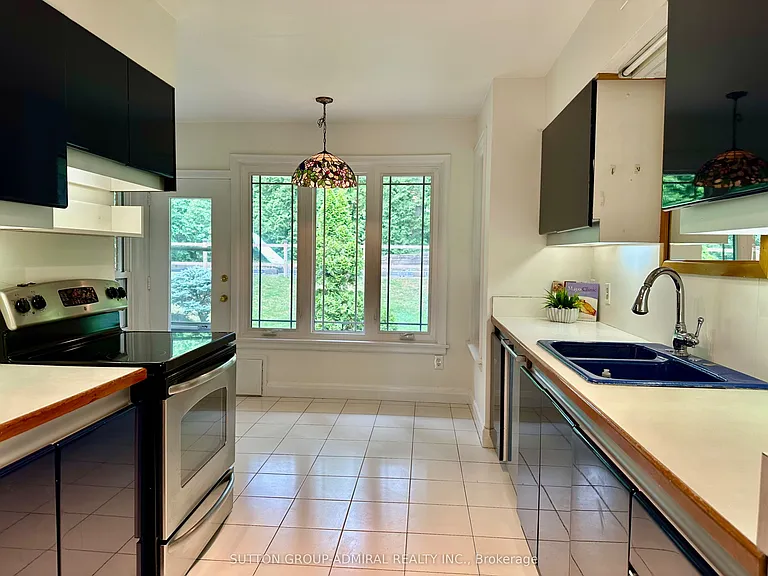 97 Valecrest Dr — Photo 13