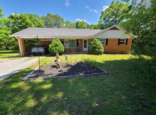315 Lick Creek Rd, Big Sandy, TN 38221