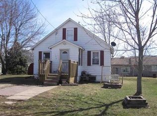 105 2nd Ave, Holland, IA 50642
