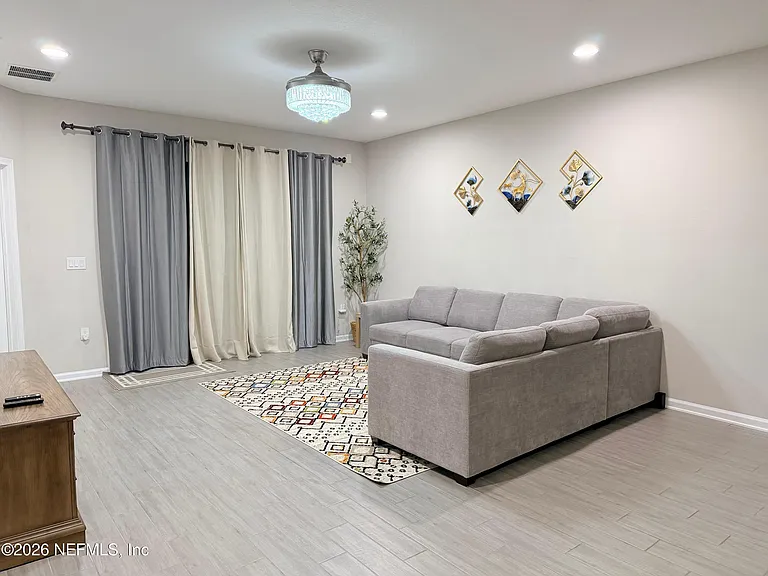 70 Golden Fern Dr — Photo 11