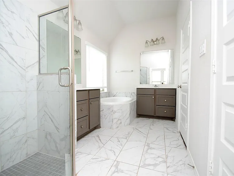 24978 Tidmor Ln — Photo 12