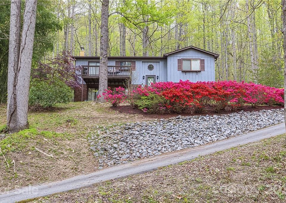1st image of 655 Beechwood Lakes Dr