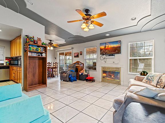 5th image of 2106 Silverock Rd
