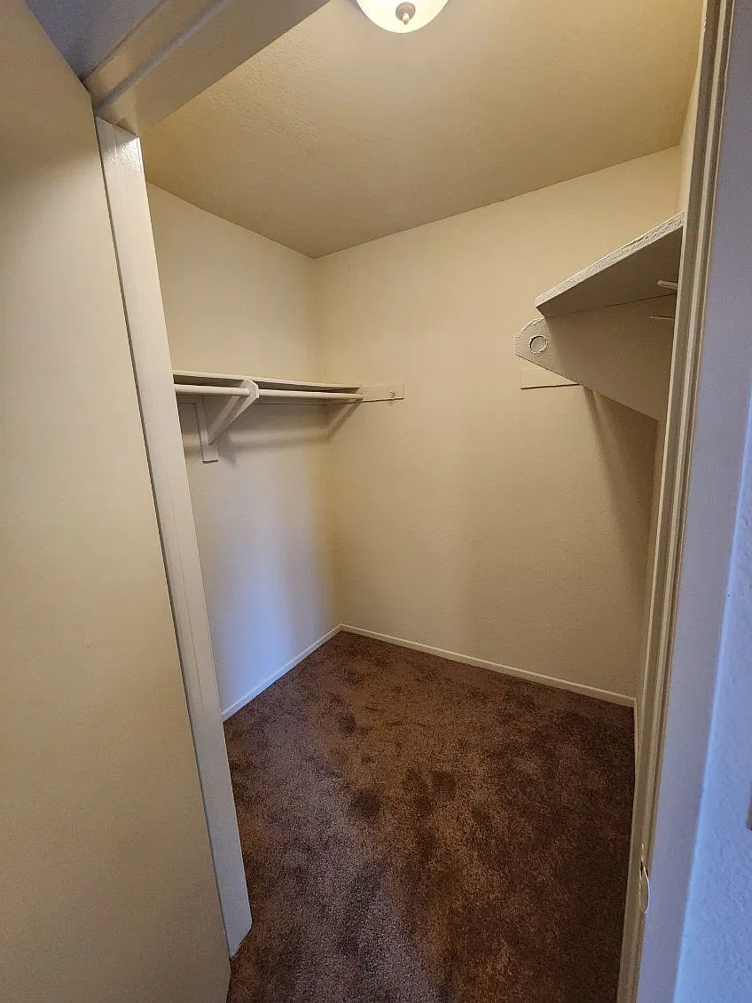 2 bed, 1100 sqft, $2,795 — Photo 4
