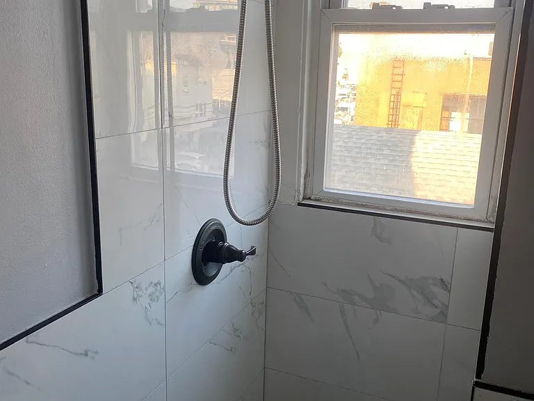 62 Van Buren St #3 — Photo 7