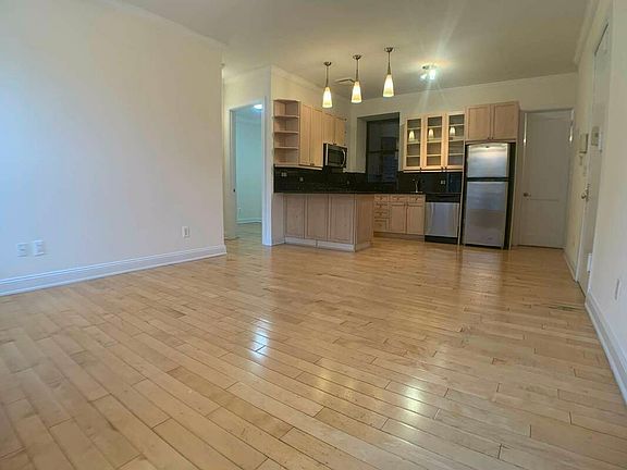 3rd image of 742 Saint Nicholas Ave #2A