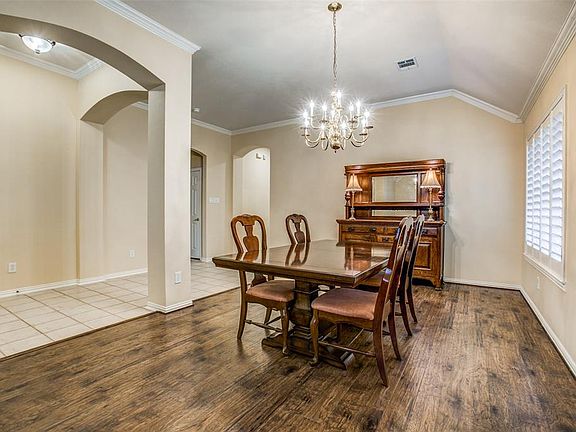 3rd image of 3514 Christopher Ln