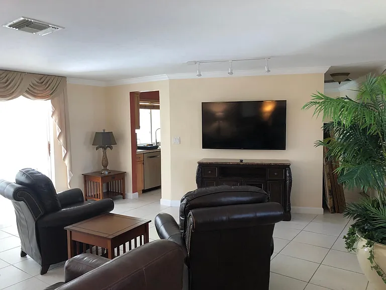 550 Forest Hills Blvd — Photo 16