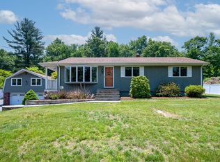 34 Hartness Rd, Sutton, MA 01590