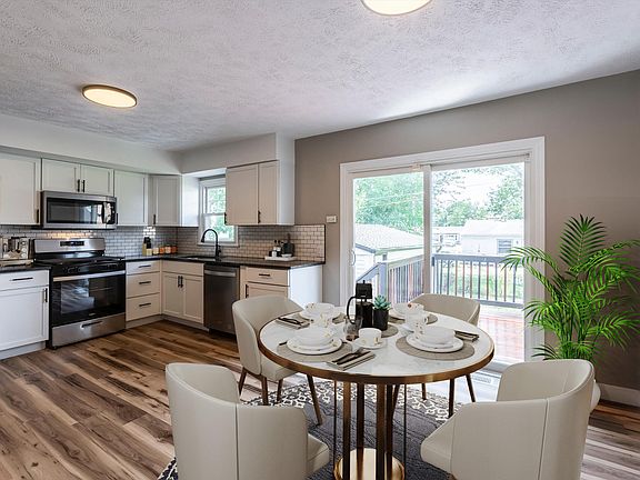 5th image of 4004 Bel Air Dr