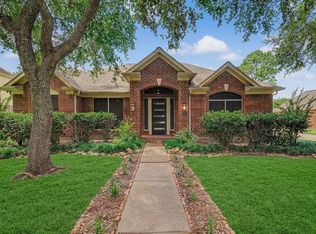 1210 Bob White Dr, Friendswood, TX 77546