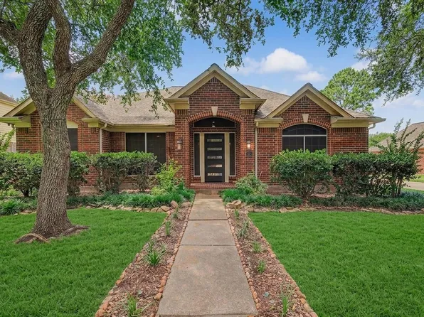 1210 Bob White Dr, Friendswood, TX 77546