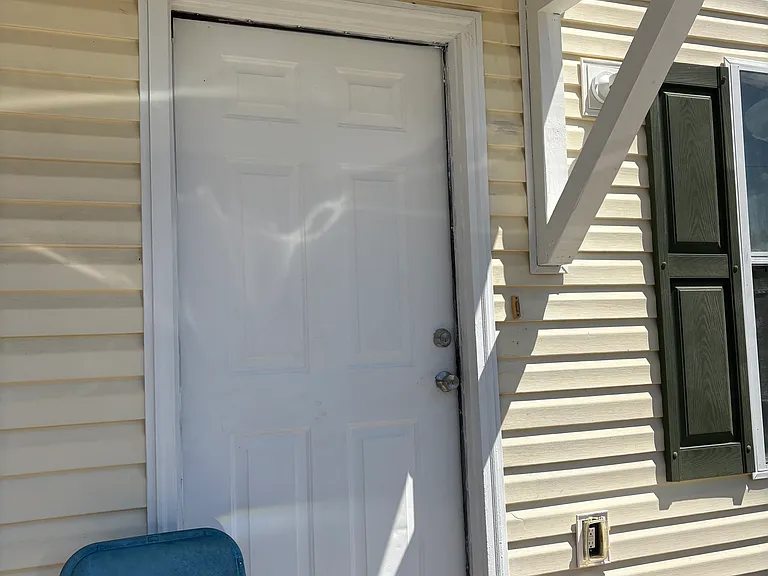 2329 Holton St — Photo 3
