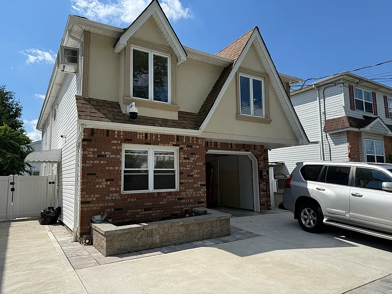 20 Cameron Ave #1 — Photo 1