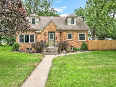 1106 Okoboji Ave, Milford, IA, 51351