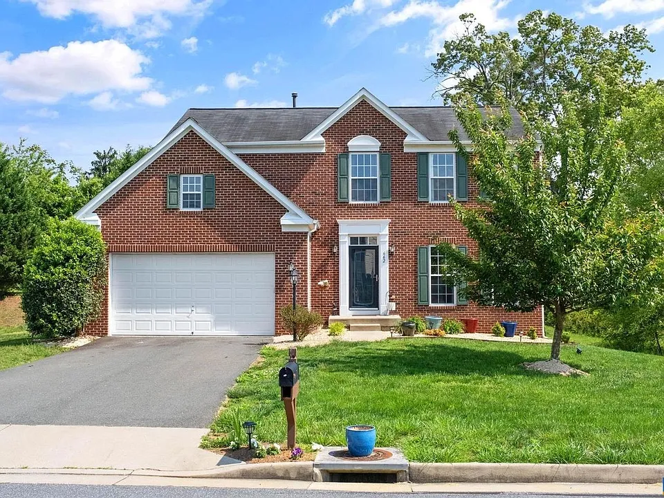 662 Holly Hill Dr