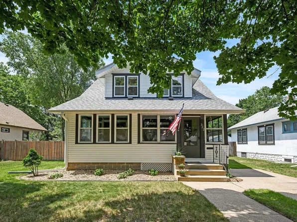 332 7th Ave S, South Saint Paul, MN 55075
