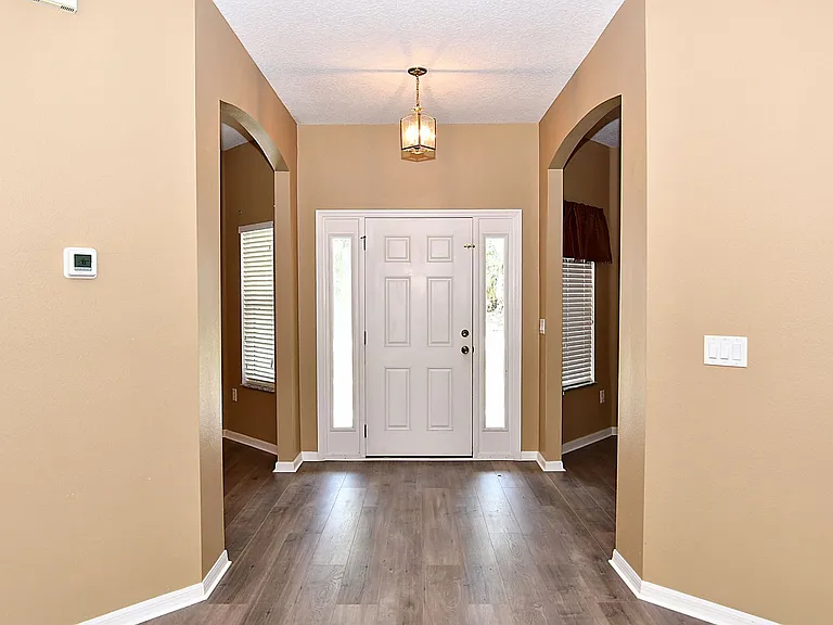 48 Pickering Dr — Photo 5