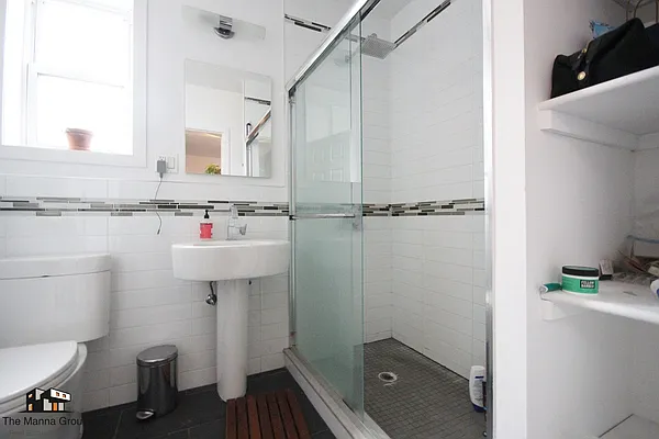 Rented by Bold New York | media 39