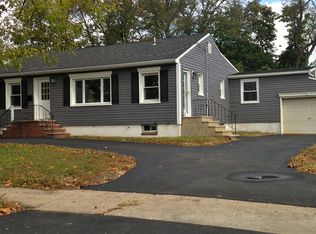 391 Stelton Rd, Piscataway, NJ 08854