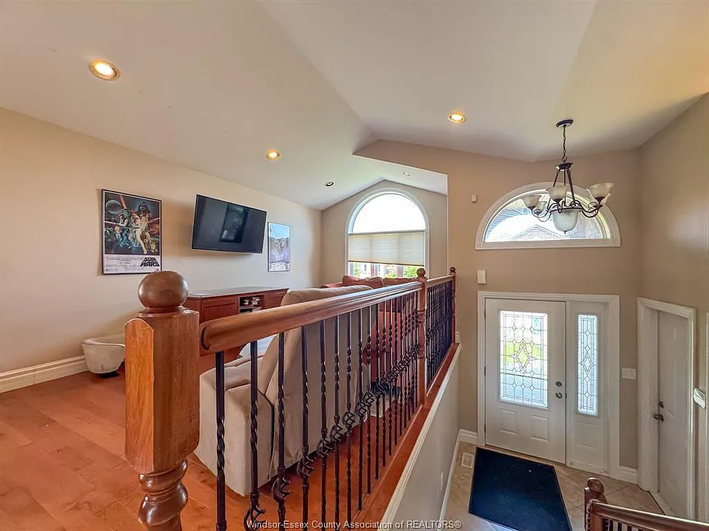 4 bed, $3,295 — Photo 4