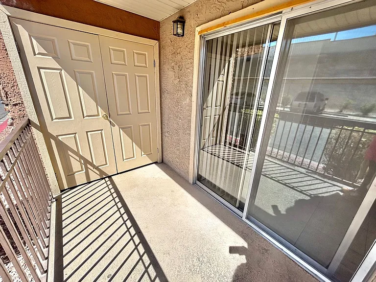 4965 Indian River Dr #105 — Photo 32