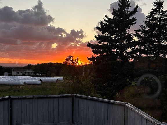 3rd image of 159 Old Post Rd