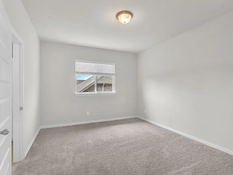7243 Crowell Ave — Photo 23