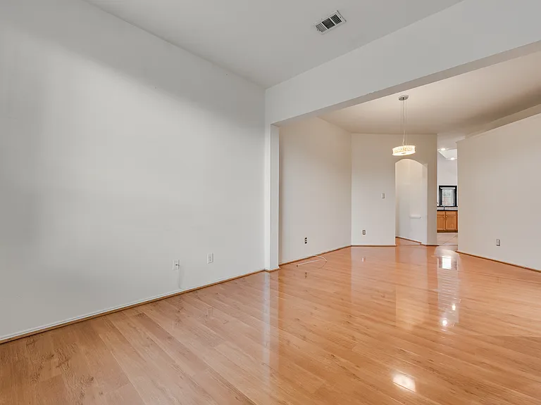 3444 Bluegrass Dr — Photo 5