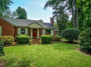 1395 Waverland Dr, Macon, GA