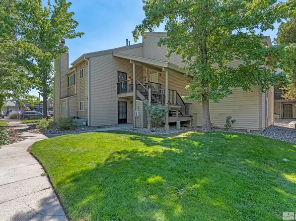 2372 Roundhouse Rd, Sparks, NV 89431