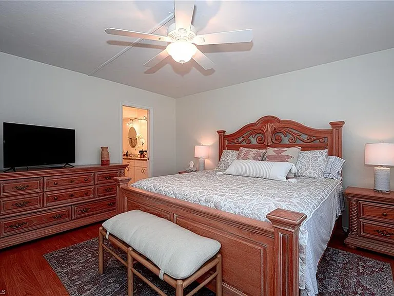 135 Cypress Way E #C — Photo 20