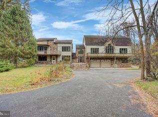 9969 Circle Dr, Saint Thomas, PA 17252