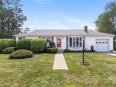 4 Eisenhower St, Cumberland, RI, 02864