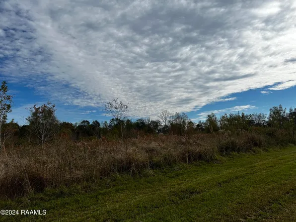 Chawee Rd, Breaux Bridge, LA 70517