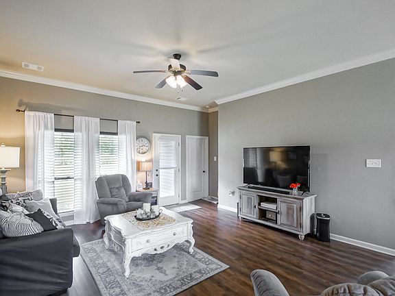 4th image of 9262 Cypress Lake Dr