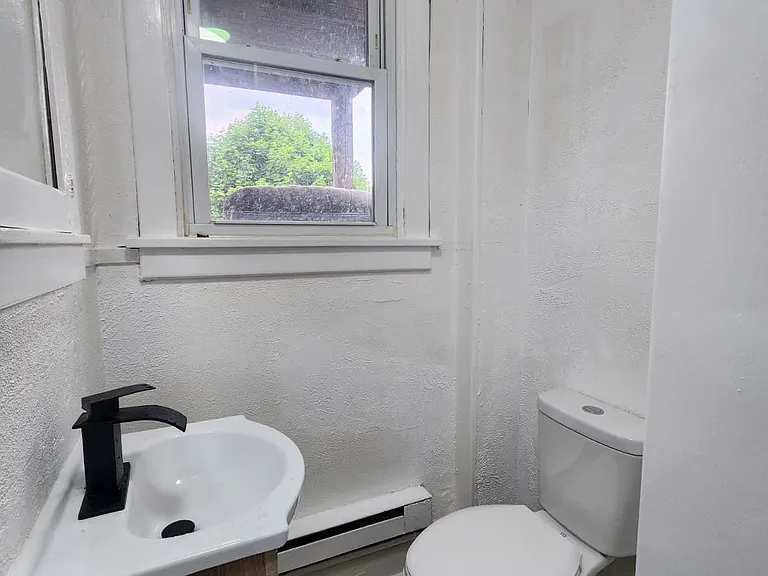 130 Brown St #1 — Photo 8