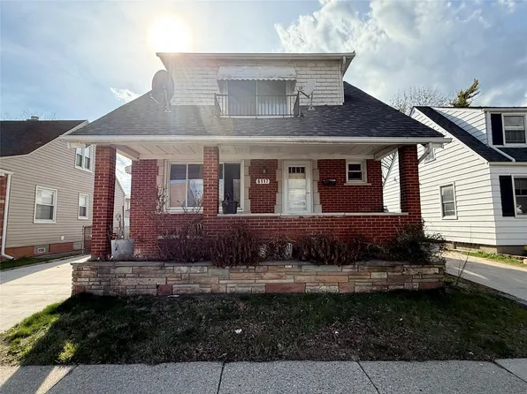 6117 Kenilworth St, Dearborn, MI 48126