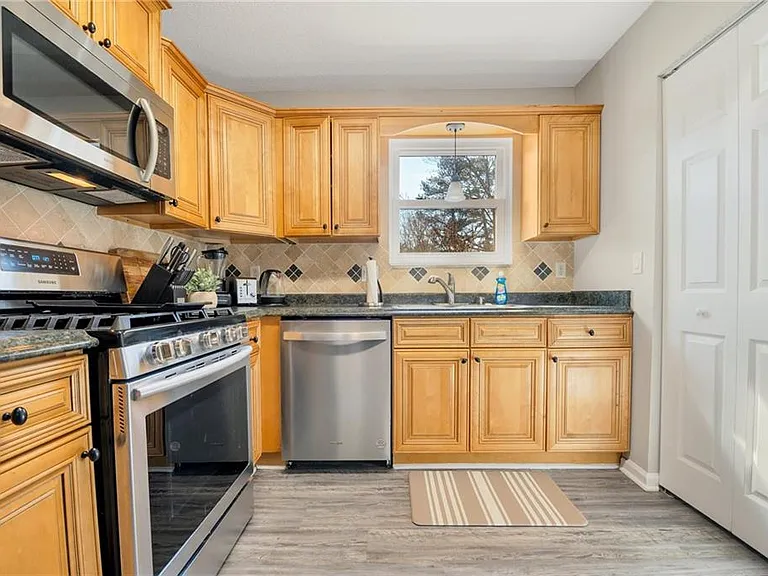 Pam Ln SW — Photo 13