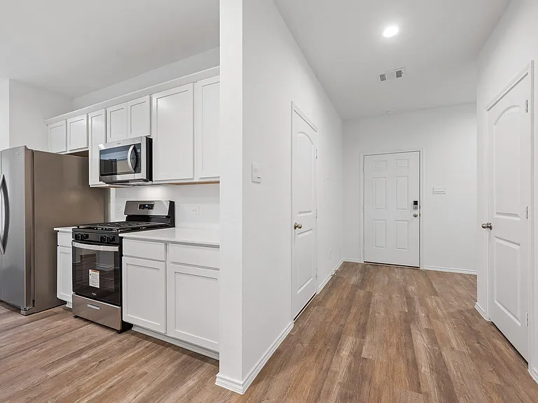 3085 Emerald Ocean Dr — Photo 16