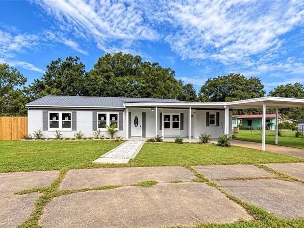 726 Wilshire Rd, Mobile, AL 36609