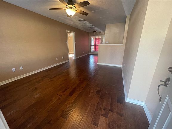 2nd image of 1718 Sully Ct