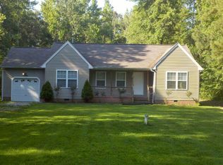 5018 Chestnut Fork Rd, Gloucester, VA 23061