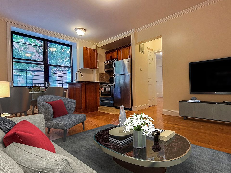 1st image of 34 E 11th St #2B