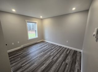 42 Levensellar Rd, Eddington, ME 04428