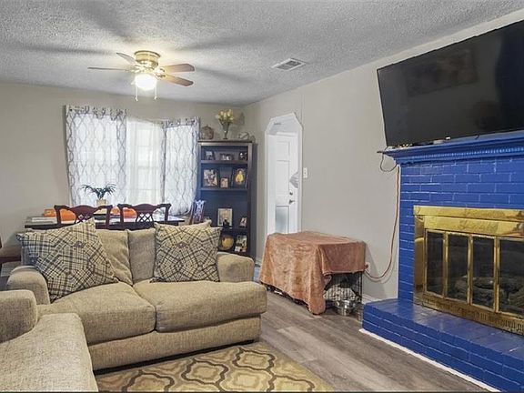 3rd image of 4003 Trinity Church Rd