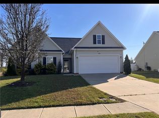 459 Fairfield Cir, Raeford, NC 28376