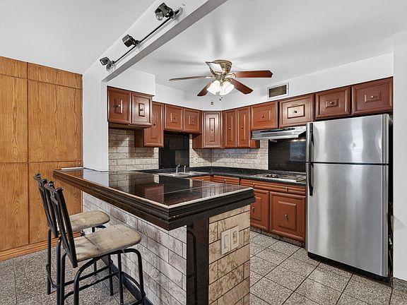 4th image of 5901 N Sheridan Rd APT 7G