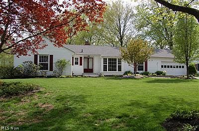 1st image of 36 Clairhaven Dr
